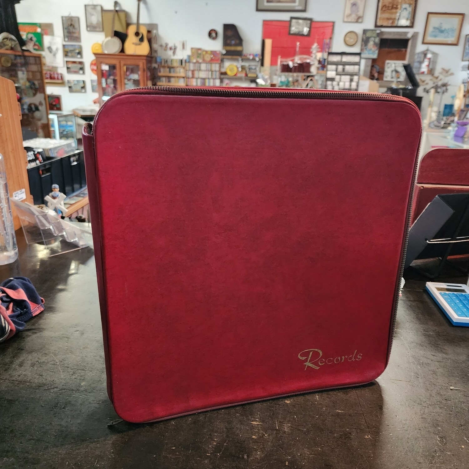 VINTAGE VERMONT RECORD STORAGE  CASE RED