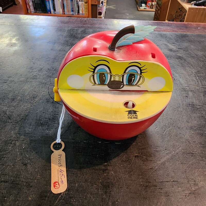 VINTAGE EVERLAST APPLE WITH GRUB MONEY BANK