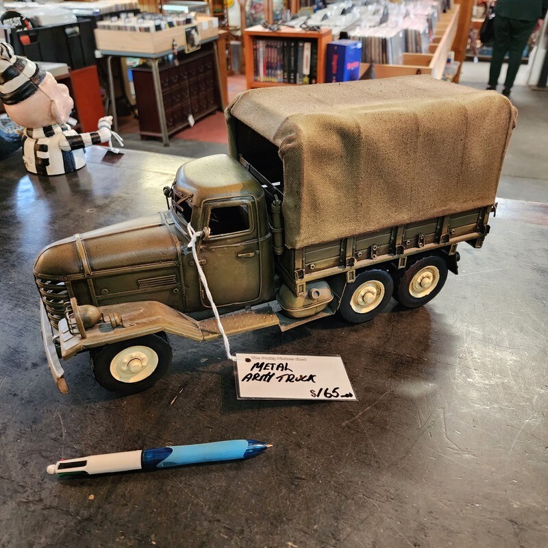 METAL ARMY TRUCK