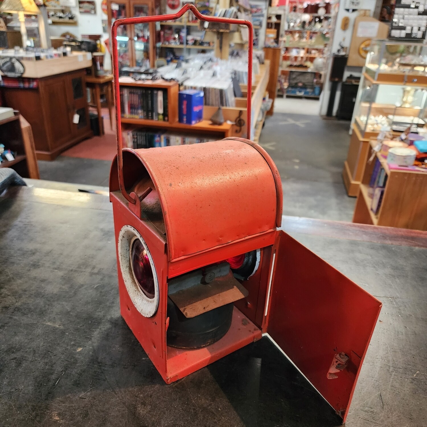 RED RAILROAD ROAD WORKS ADVANCE LANTERN WITH ORIGINAL BURNER
