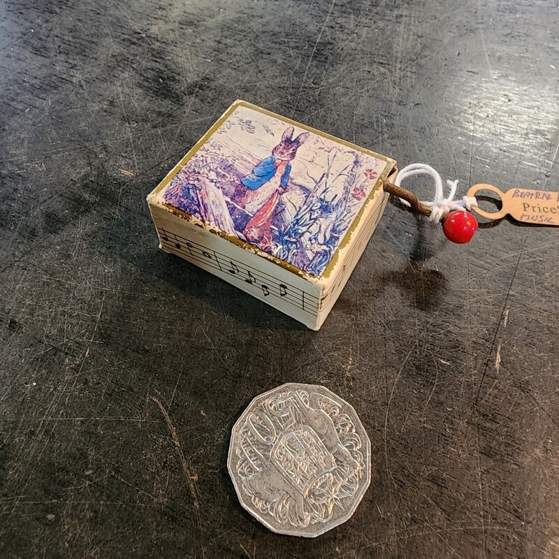 BEATRIX POTTER MUSIC BOX
