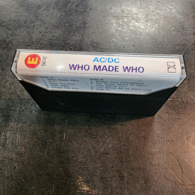 ACDC  WHO MADE WHO CASSETTE