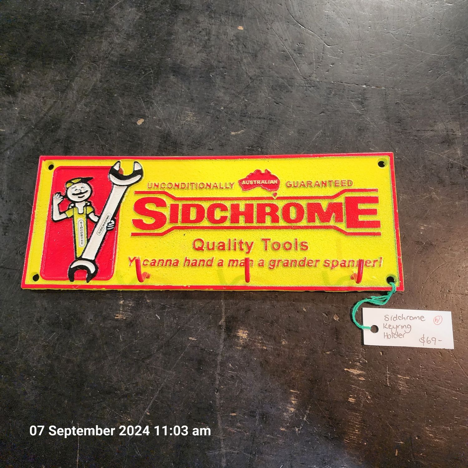SIDCHROME CAST IRON KEY HOLDER SIGN