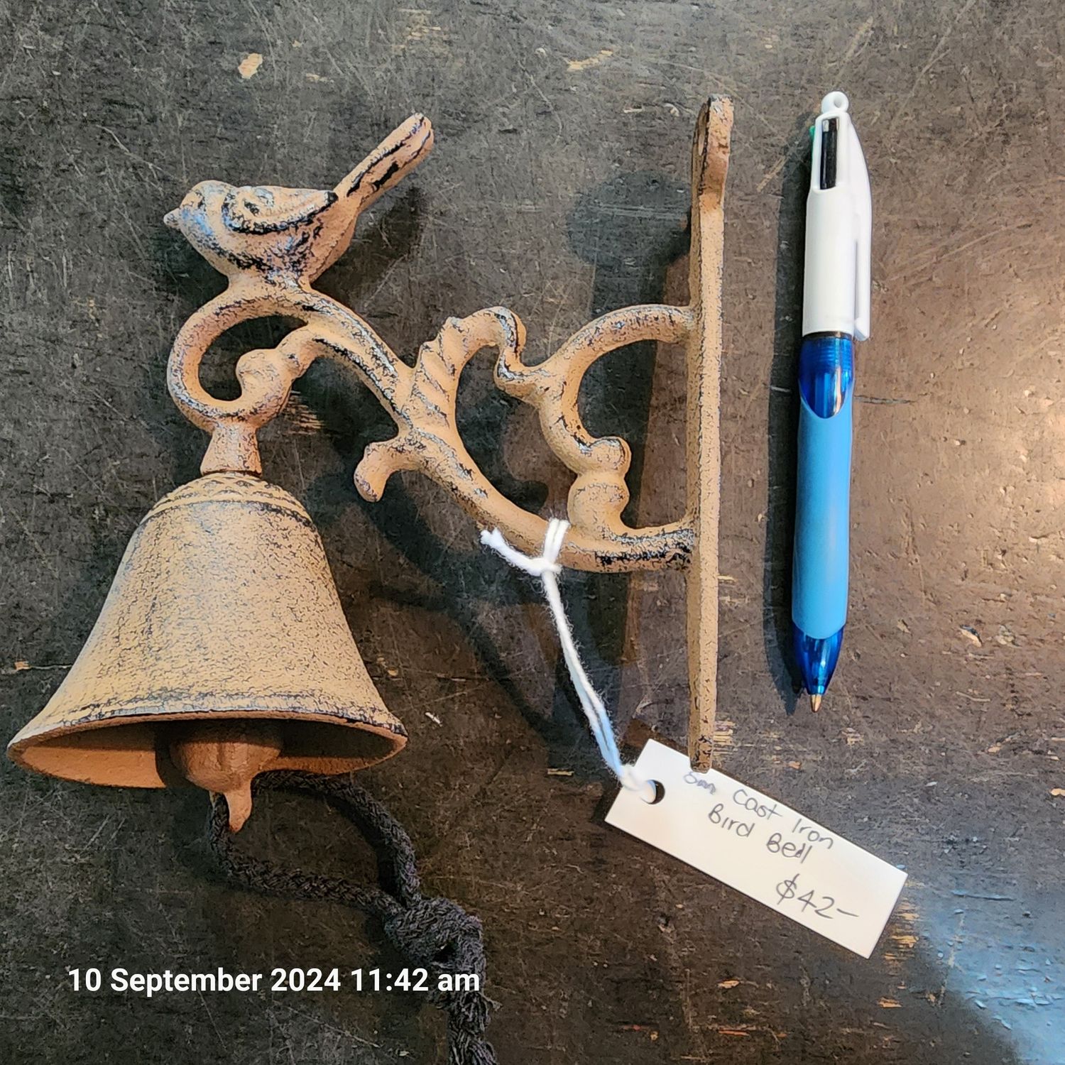 SMALL BIRD CAST IRON BELL (2)
