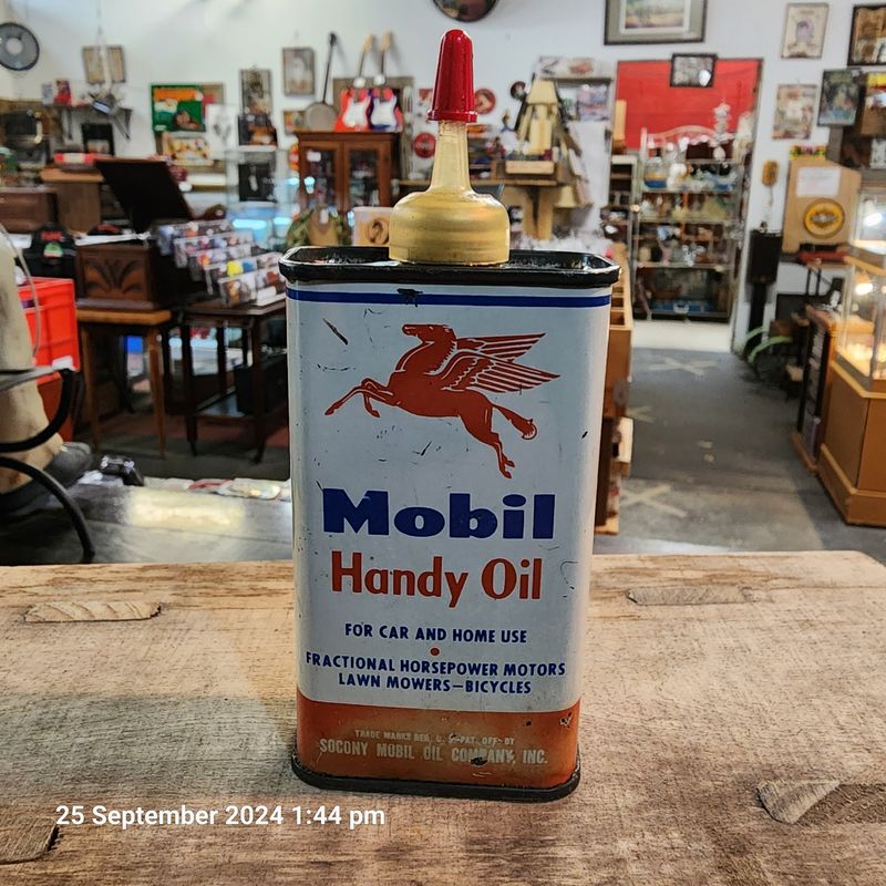 MOBIL PEGASUS HANDY OILER 4FL OZ