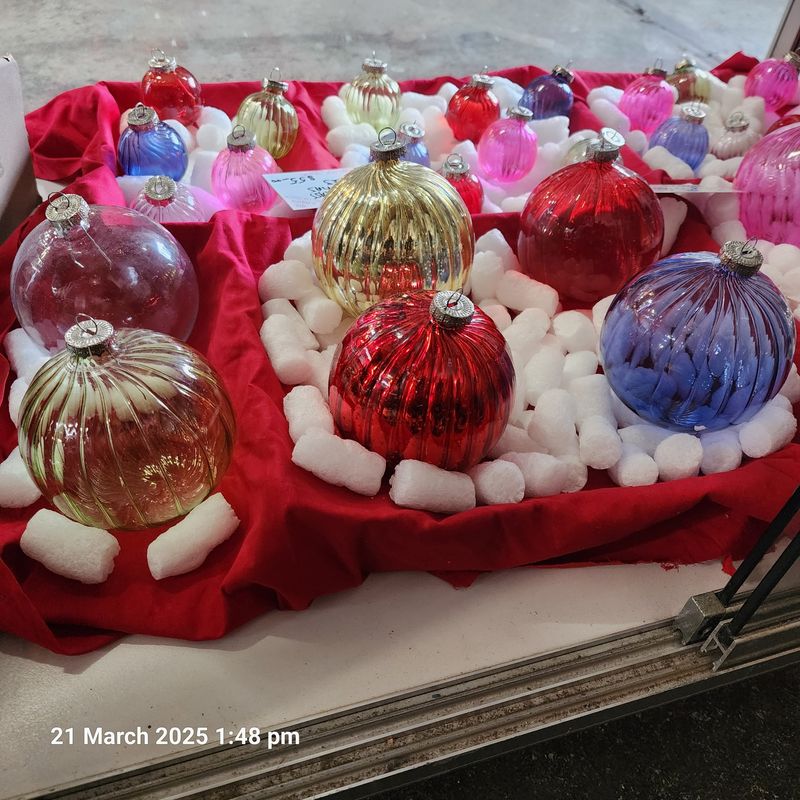 GLASS CHRISTMAS BAUBLES 4" SET OF 4 MIXED
