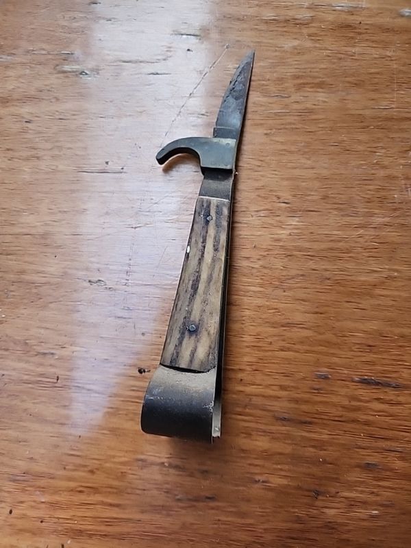 Vintage Sheep castrating tool Harrison bros