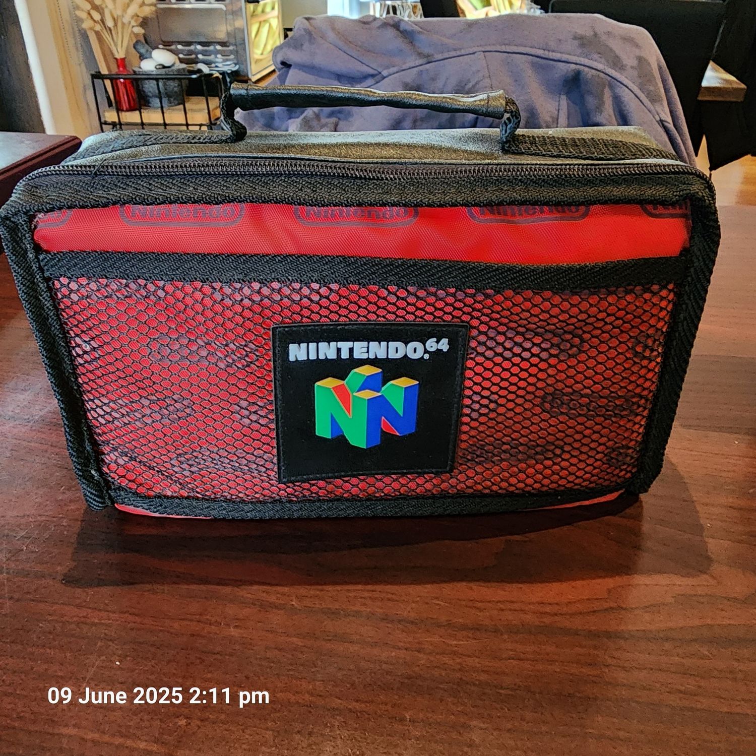 Nintendo 64 game carry case