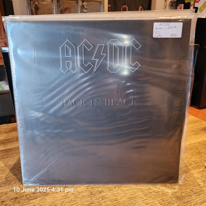 ACDC  BACK IN BLACK  NEW