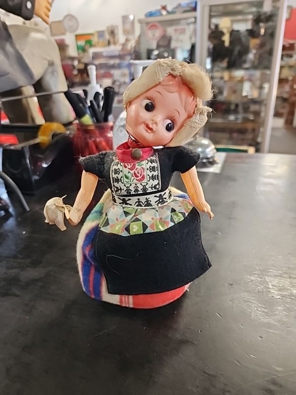 ELCEE HALY MADE IN HOLLAND VINTAGE WIND UP MECHANICAL TIN TOY WITH CELLULOID HEAD AND ARMS WORKING