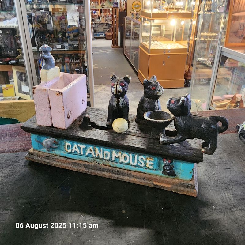 CAT & MOUSE 🐁 CAST IRON MECHANICAL MONEY BANK NEW