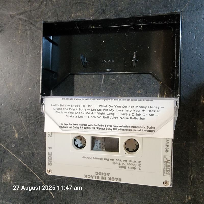 ACDC BACK IN BLACK CASSETTE