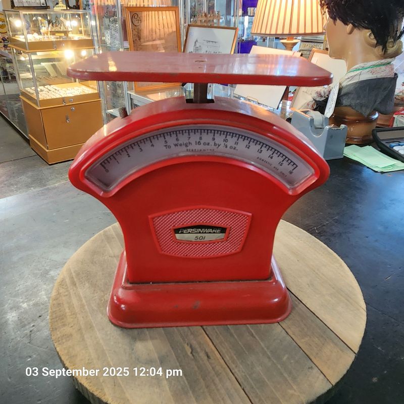 RED PERSINWARE 501 SCALES