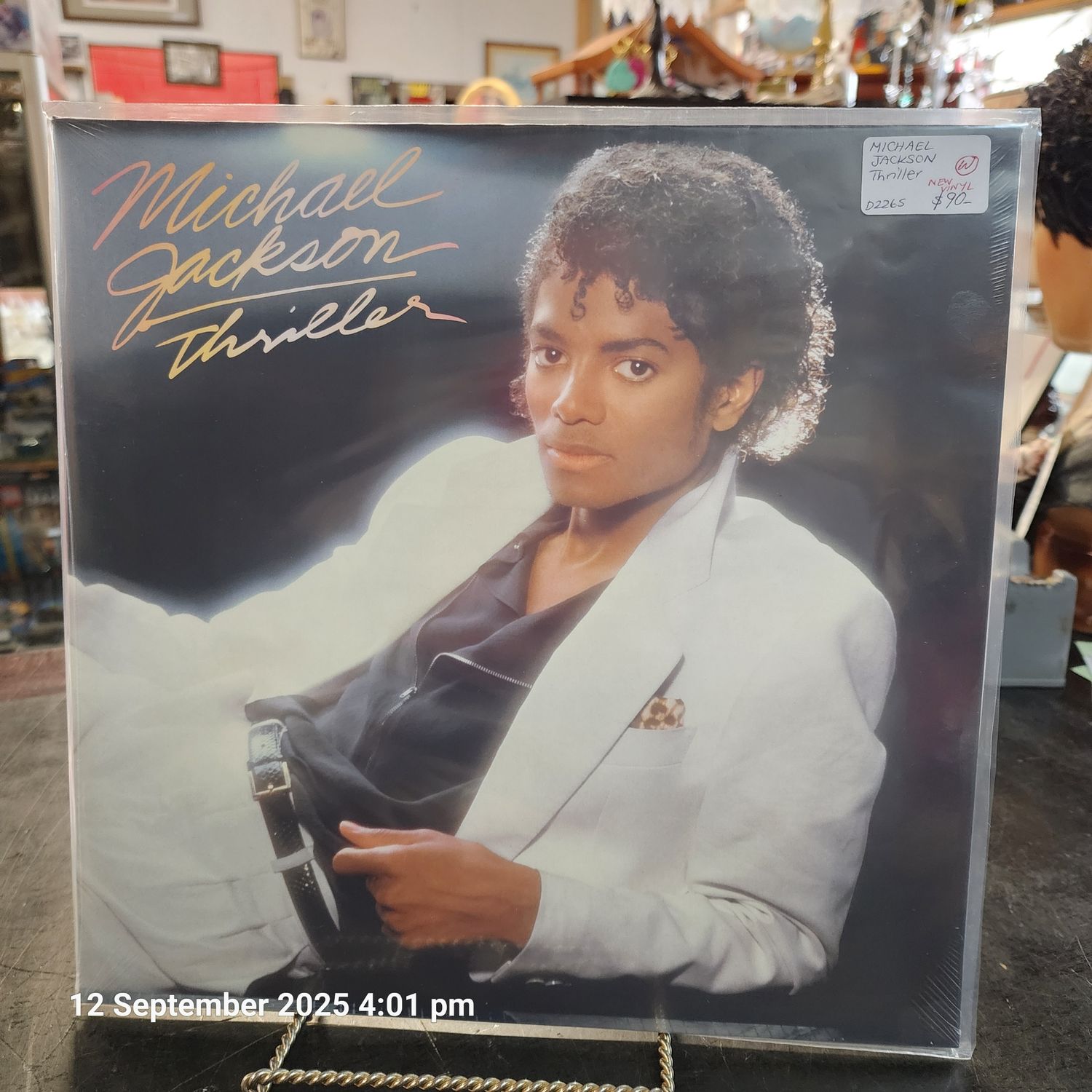 MICHAEL JACKSON   THRILLER "NEW"