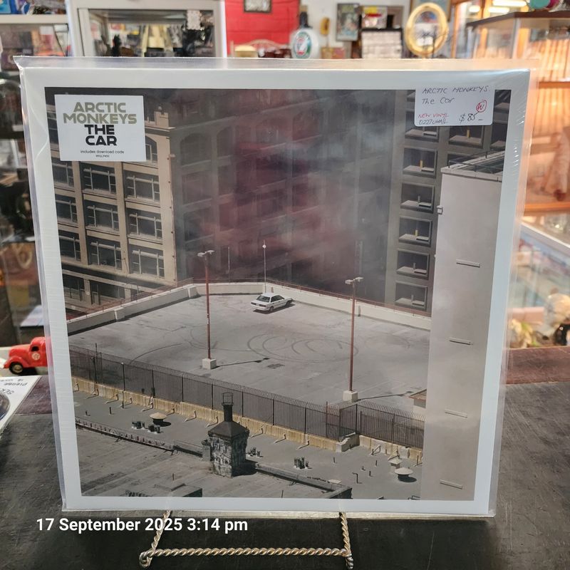 ARCTIC MONKEYS  THE CAR "NEW VINYL"