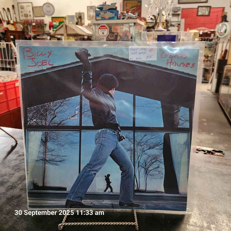 BILLY JOEL GLASS HOUSES BILLY JOEL GLASS HOUSES