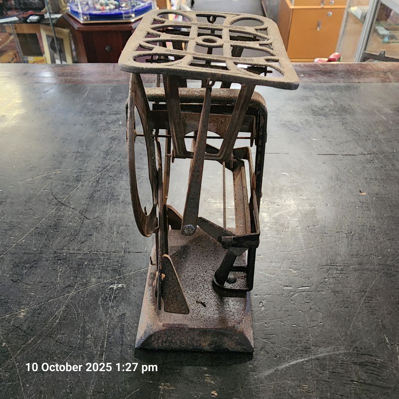 Antique post office bilateral scales