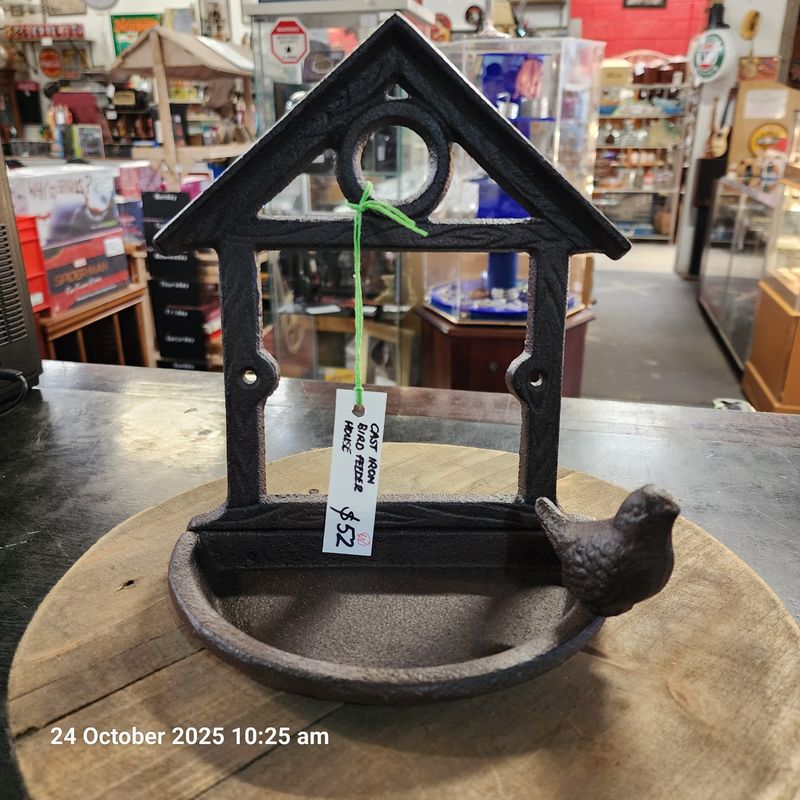 CAST IRON BIRD FEEDER HOUSE WALL MOUNT