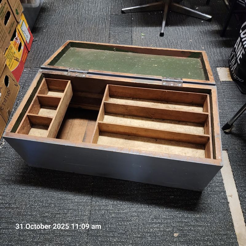 Carpenters tool trunk