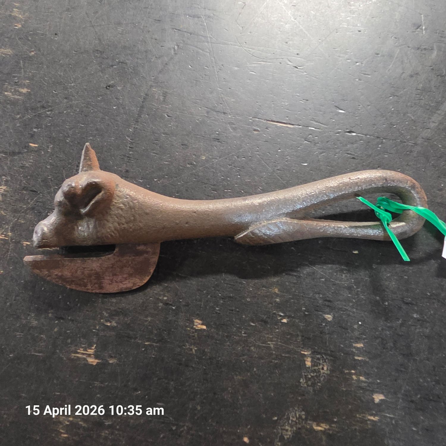 CAST IRON WW1  BULLY BEEF CAN OPENER