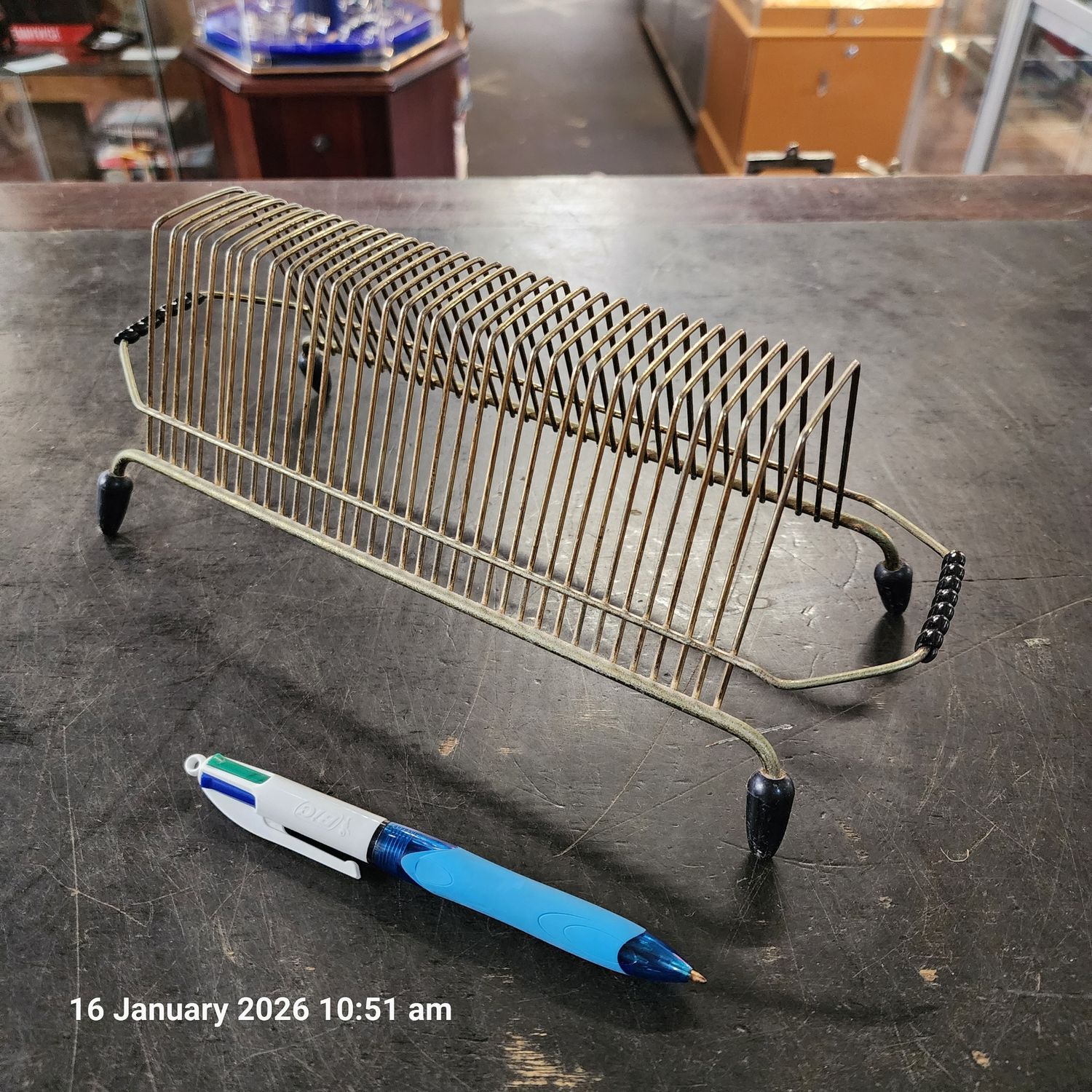Vintage 7" singles wire storage rack
