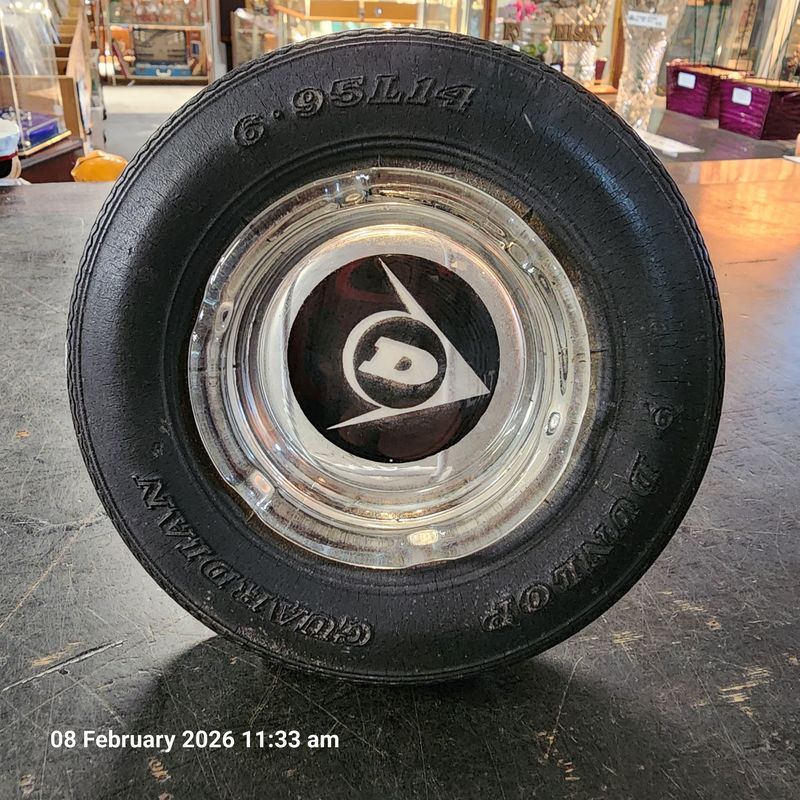 DUNLOP GUARDIAN TYRE ASH TRAY