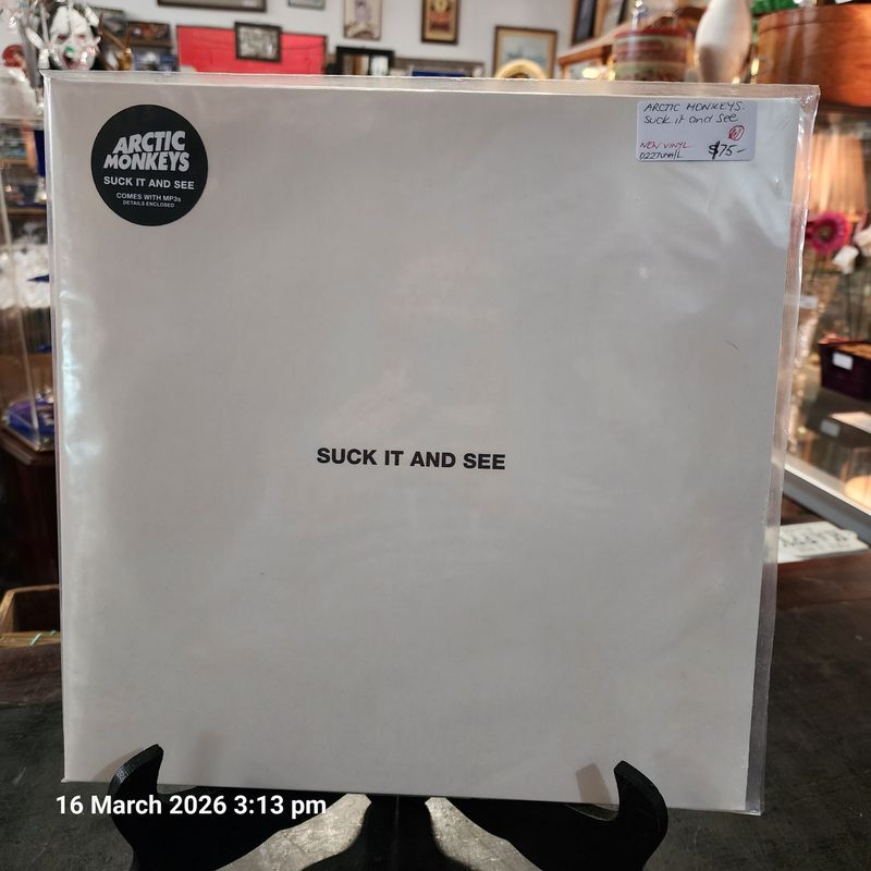ARCTIC MONKEYS  SUCK IT AND SEE NEW VINYL