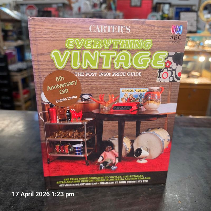 CARTER'S EVERYTHING VINTAGE 2010 BOOK