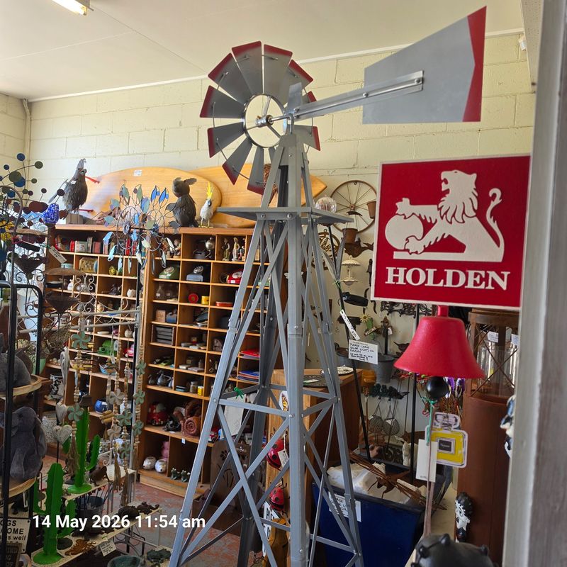 WINDMILL 120CM NEW IN BOX