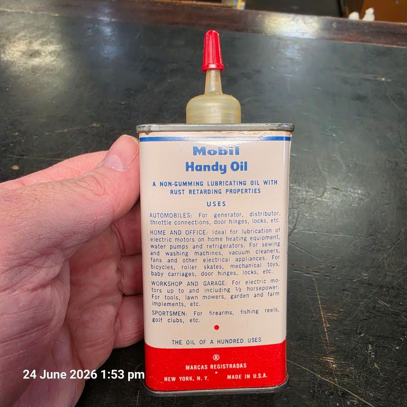 MOBIL HANDY OILER 4 FLUID OUNCES