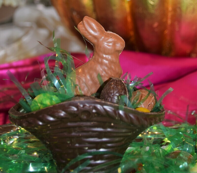 Chocolate Basket - UPS SHIPPING NOT AVAILABLE Chocolate Basket - UPS SHIPPING NOT AVAILABLE