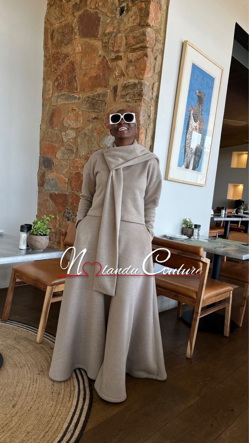 Palazzo Pants With Pockets And Oversized Top With Collar Scarf And Side Zips
