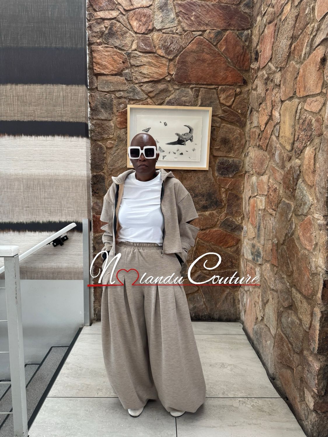 Balloon Pants With Pockets And Cropped Sweater With A Hoodie