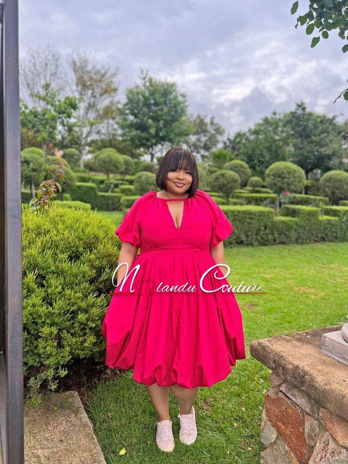 V Neck Knee Lenght Bubble Dress With Puffy Sleeves And Pockets