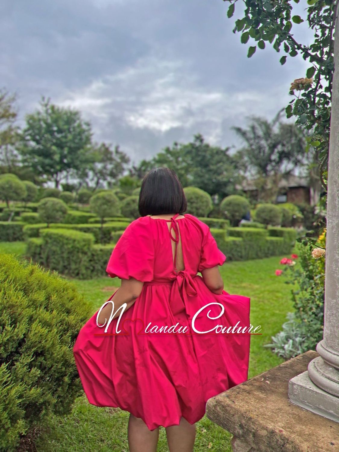 V Neck Knee Lenght Bubble Dress With Puffy Sleeves And Pockets