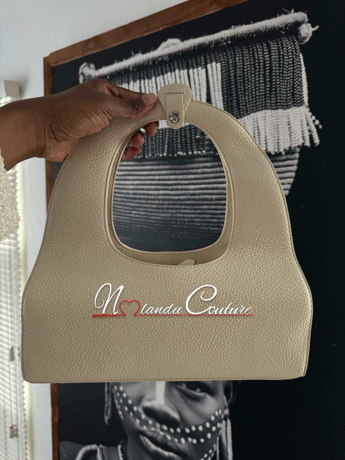 Small Bag With Round Shape Handles