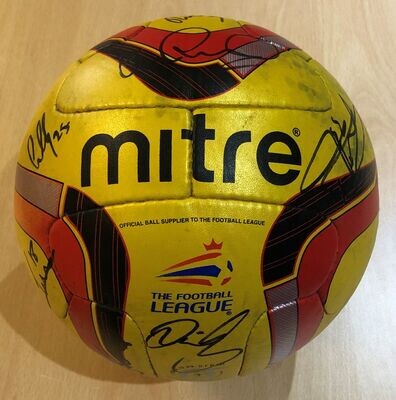 Match used, squad signed 2013/14 ball
