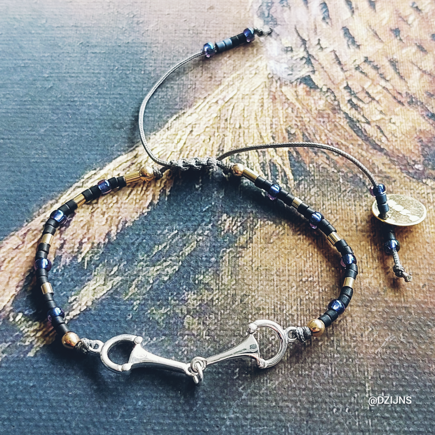 D-ZIJNS ARMBAND BIT ZILVER BLAUW MEI