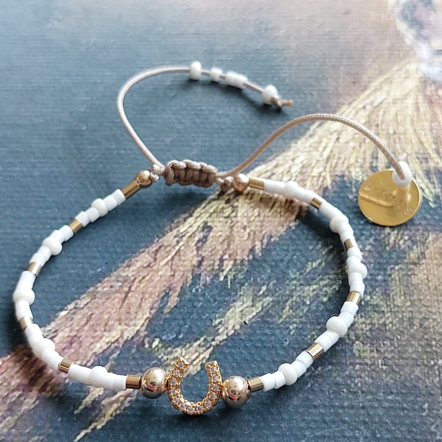 D-ZIJNS ARMBAND HOEFIJZER WIT