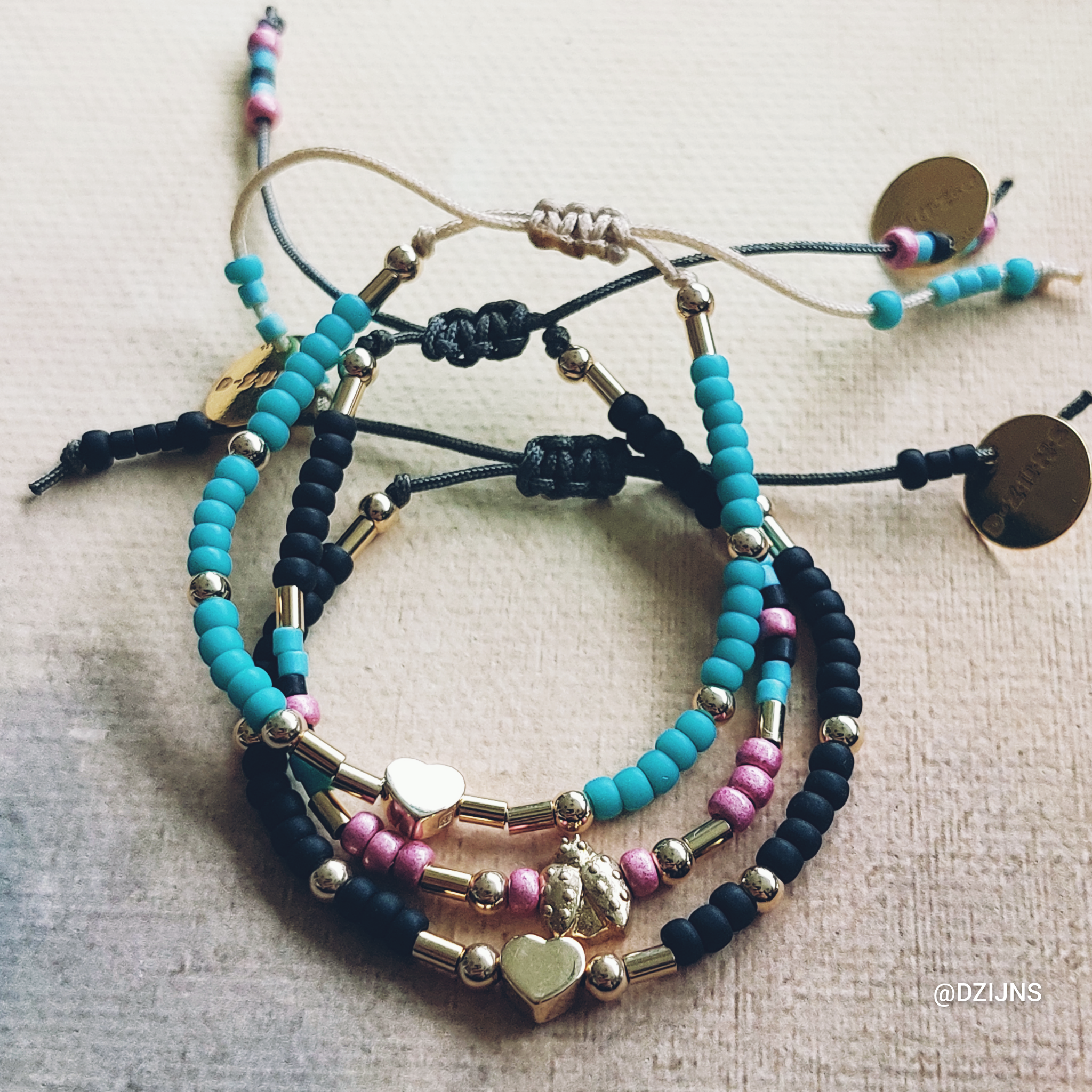 D-ZIJNS ARMBAND KIDS HARTJE ZWART