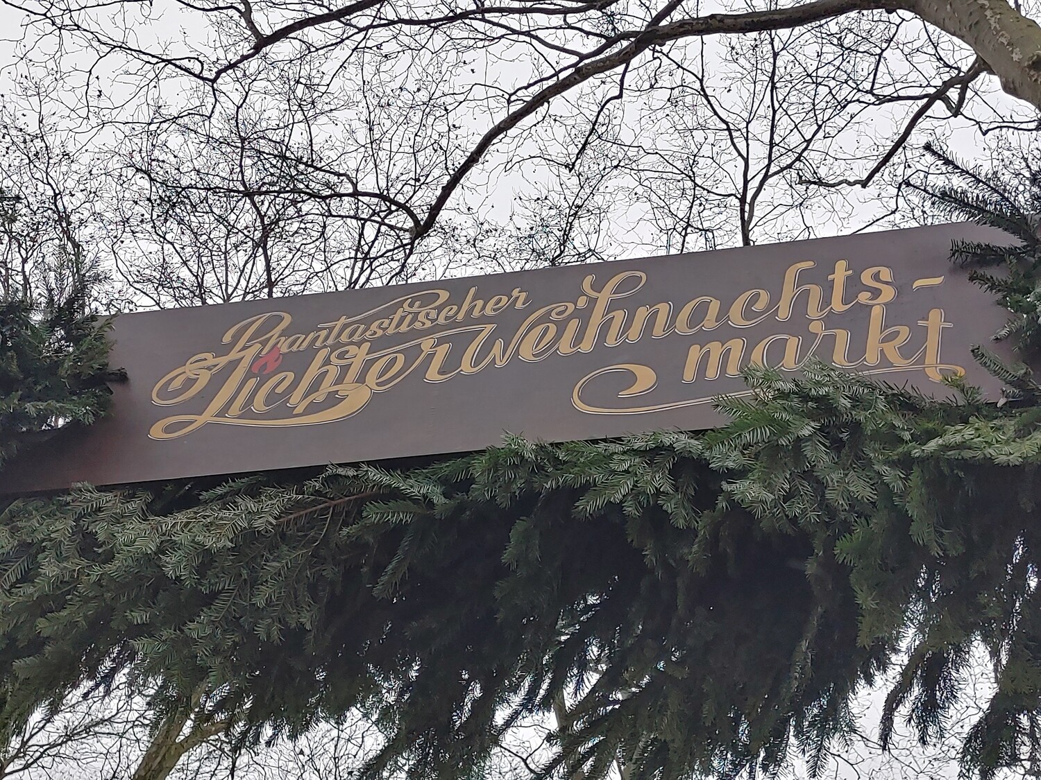 Phantastischer Lichterweihnachtsmarkt im Fredenbaumpark (Dortmund 29.11.2024)