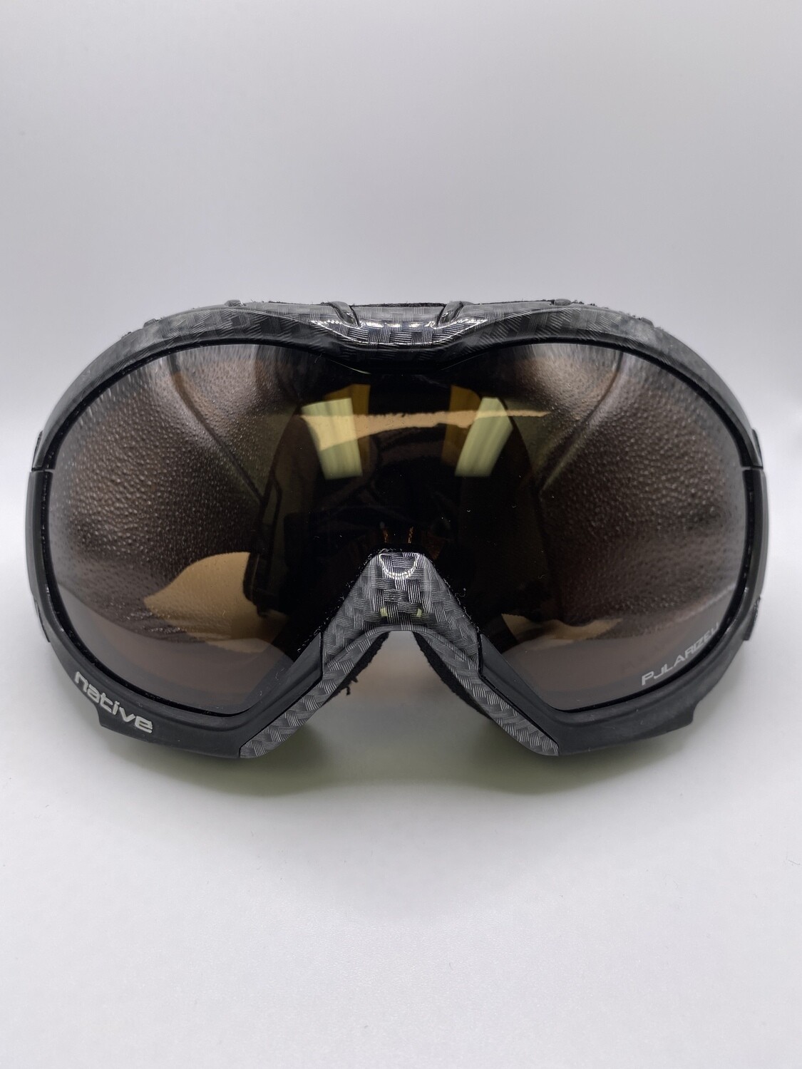 GOGGLES - NATIVE - CARBON FIBER / POLARIZED LENS