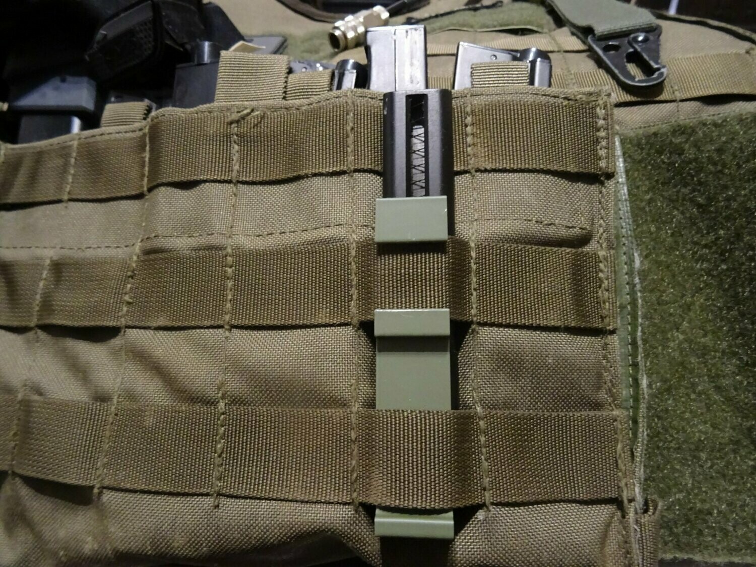 AEP Mag Catch Molle 