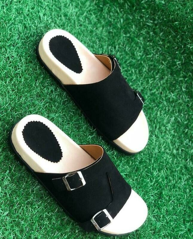 Black Birkenstock slipper