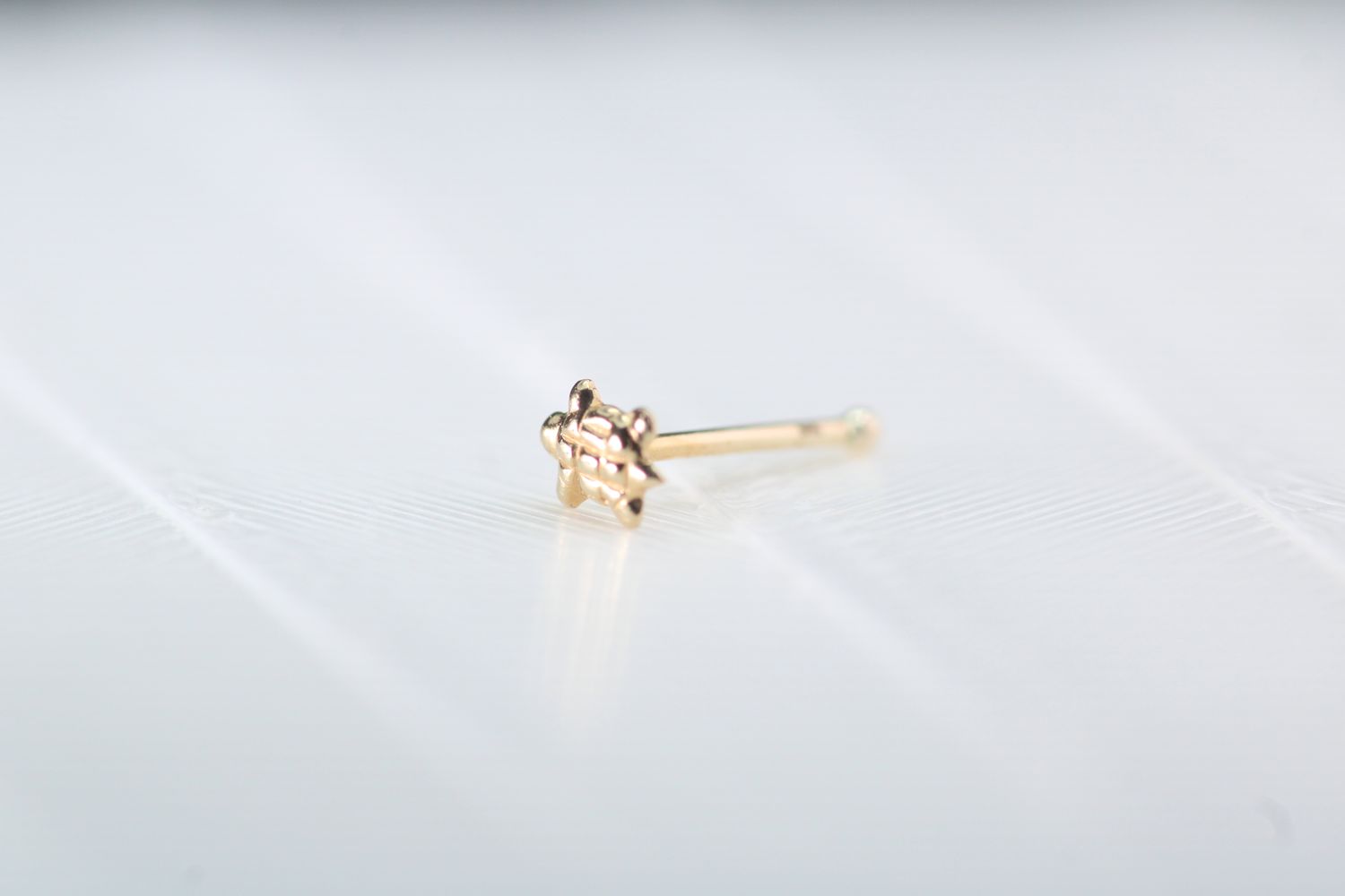 9kt. Gold Mini Turtle Nose Pin Piercing 22 gauge New