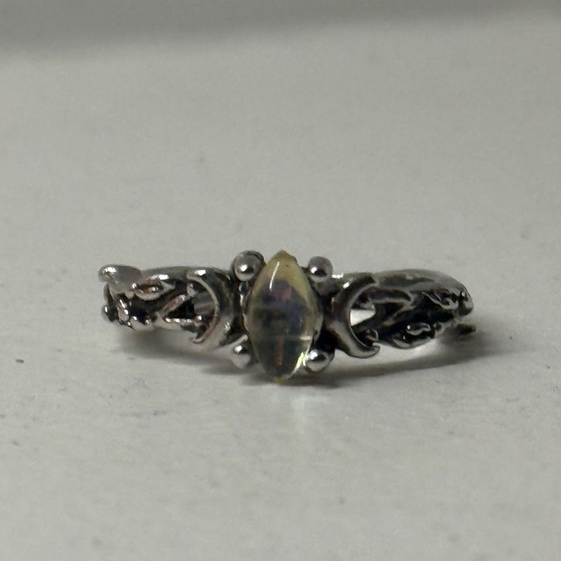 Jewellery - Gothic Triple Moon/Imitation Opal Stone