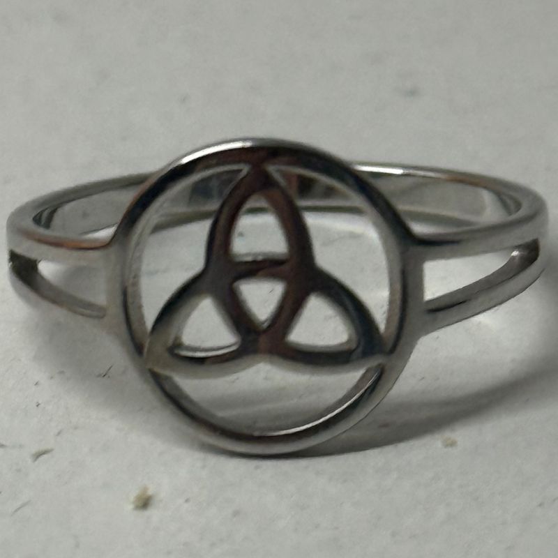 Jewellery - Wiccan Large Triquetra Symbol Ring