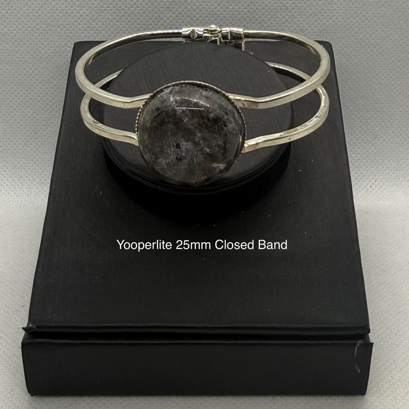 Jewellery -  Bracelet Closed Back 25mm- Yooperlite - A Grade