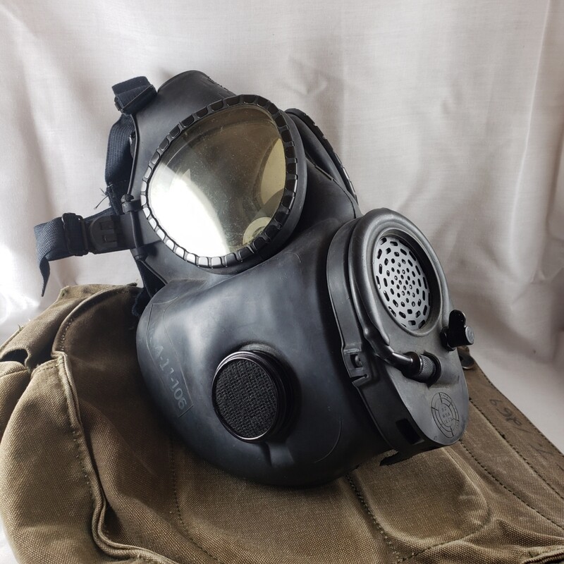 M17 gas mask