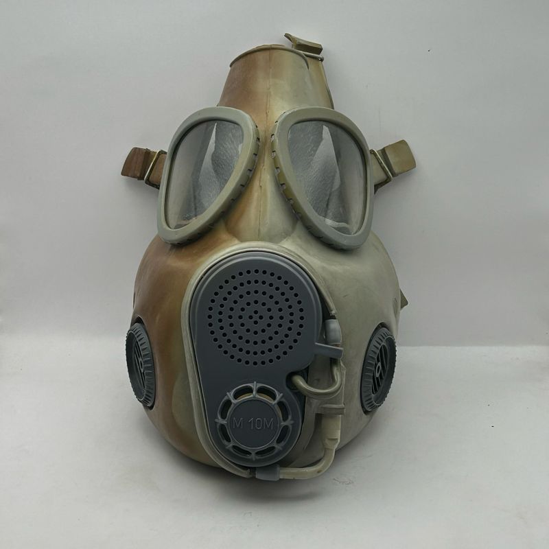 Czech M10m Gas Mask Kit (sealed)